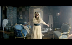 Demi Lovato - Let it Go (动画电影《冰雪奇缘》主题曲) (WEB-113M)