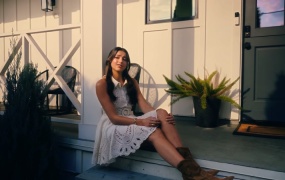 Jordana Bryant - When God Closes Doors(MKV-229M)