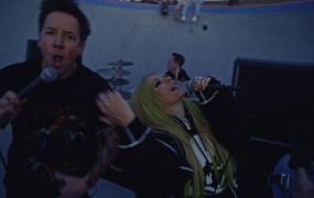 Avril Lavigne, Simple Plan - Young & Dumb(MKV-284M)