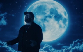 Mitchell Tenpenny - Same Moon(MKV-186M)