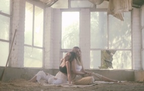 Belén Aguilera, Edurne - JAQUE AL REY(MKV-347M)