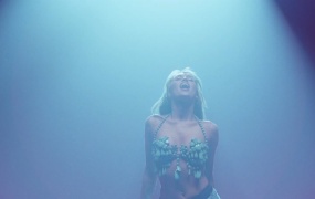 Miley Cyrus - Easy Lover(MKV-333M)