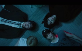 TXT (투모로우바이투게더) - Beautiful Strangers(MKV-216M)