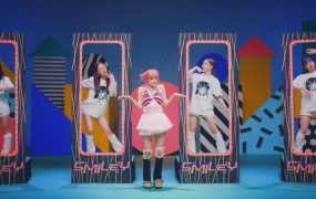 YENA, ちゃんみな - SMILEY (Japanese Ver.)(WEB-73M)