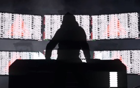 Alan Walker, Farruko, Sofia Reyes - Old Habits (From Delta Force Game)(MKV-99M)