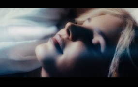 Lana Del Rey - Chemtrails Over The Country Club (Master-ProRes-7G)