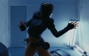 Tate McRae - Sports Car (Master-ProRes-4.04G)