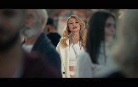 Andreea Balan - POVESTE DE TOAMNA(MKV-232M)