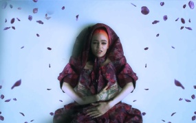 Grimes - So Heavy I Fell Through the Earth(MKV-398M)