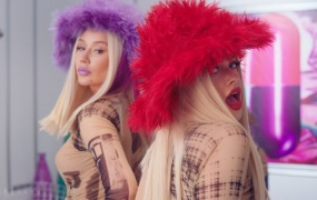 Iggy Azalea, Alice Chater - Lola (Master-ProRes-27.1G)