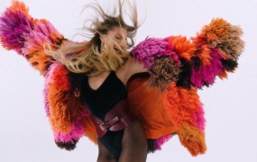 Leony - Don’t Worry(MKV-206M)