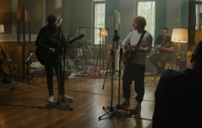 Passenger, Ed Sheeran - Let Her Go (Anniversary Edition)(MKV-296M)