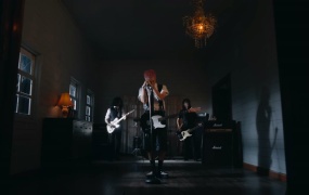 周汤豪 - SO SICK(MKV-352M)