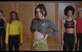 Charli XCX, Mura Masa - 1 Night (Master-ProRes-4.63G)