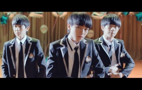 TFBOYS - 剩下的盛夏 (Master-1080P-1.75G)