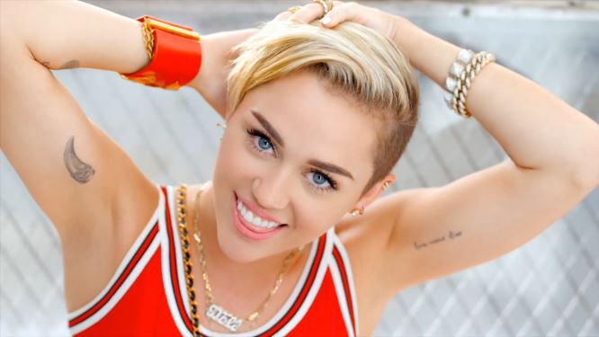 Miley Cyrus Feat. Mike WiLL Made-It, Juicy J & Wiz Khalifa - 23.mov_20201029
