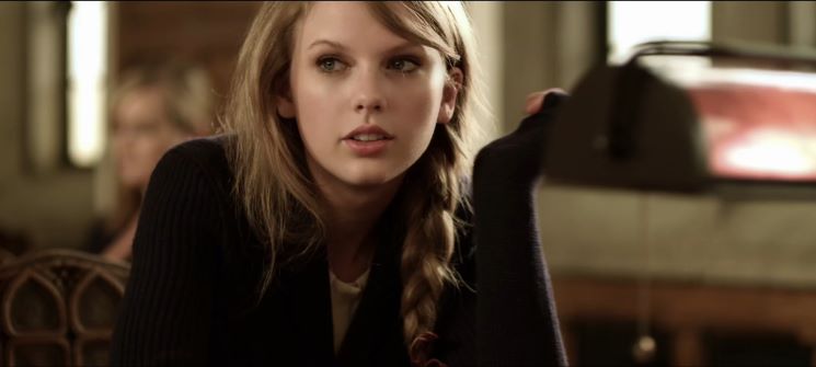 Taylor Swift - The Story Of Us.mkv_20201025