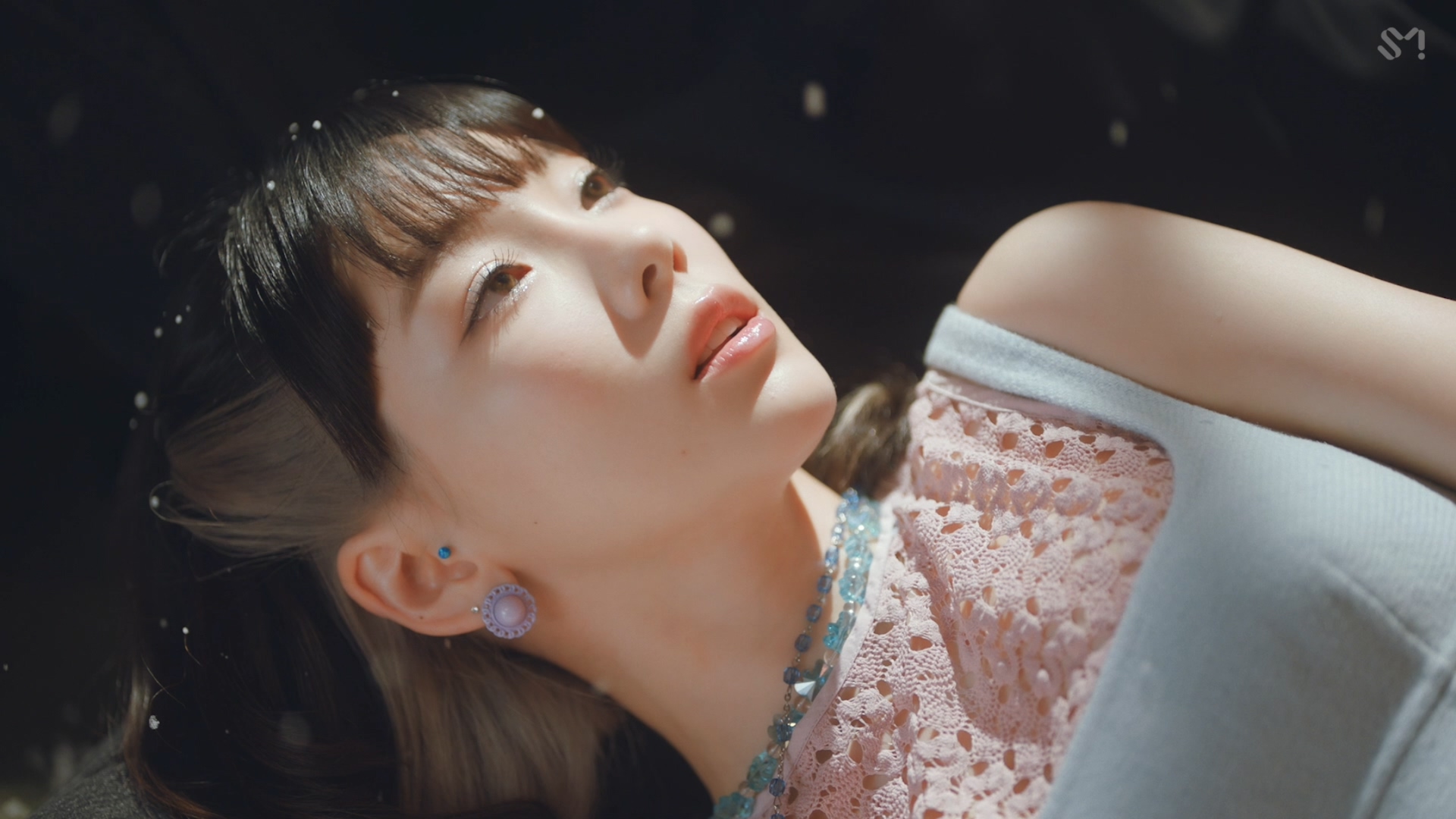 Taeyeon – What Do I Call You [Bugs! 1080p].mp4_20210705_062906.348