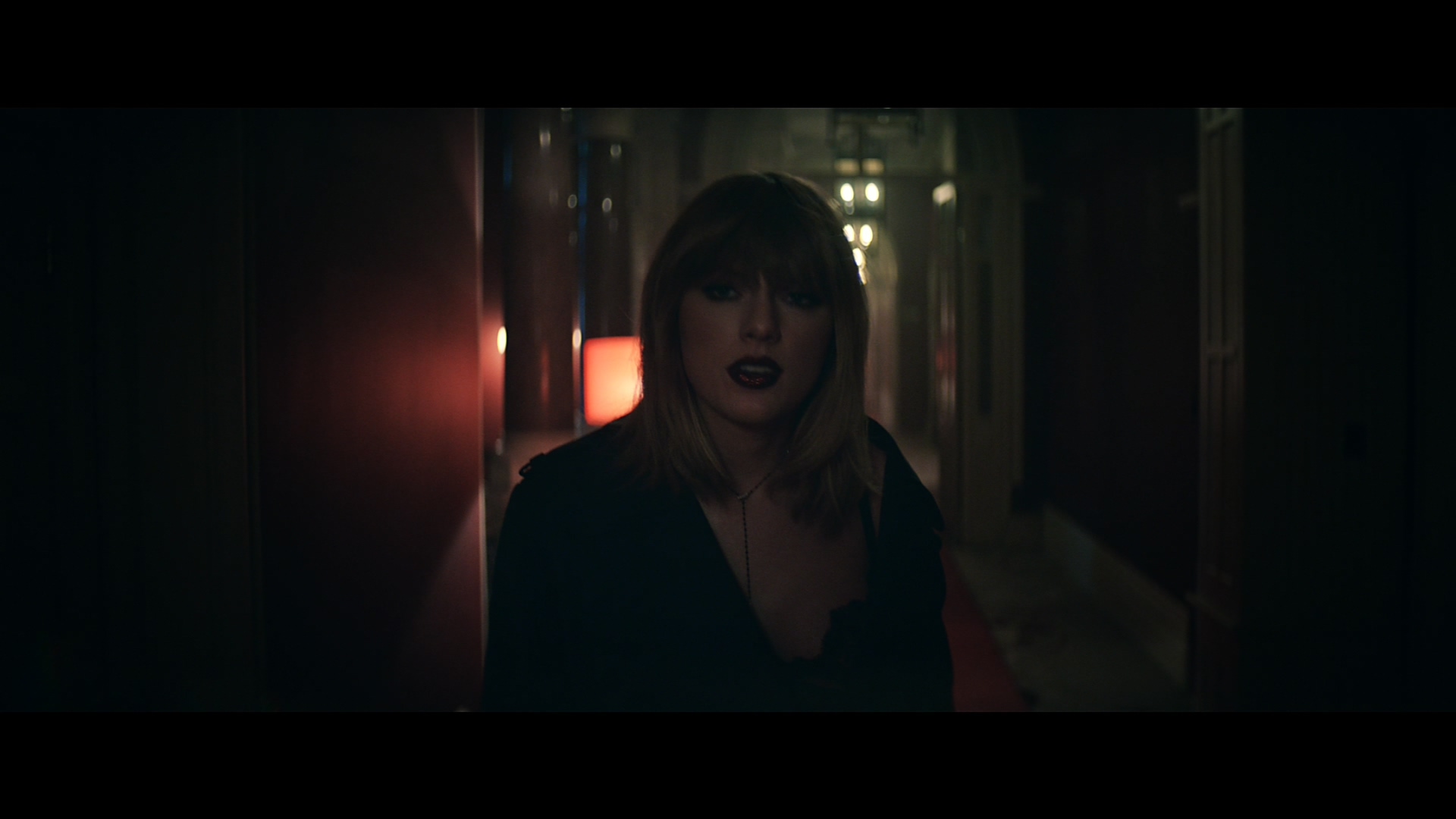 Taylor Swift & Zayn Malik - I Don't Wanna Live Forever (Fifty Shades Darker).mov_20210726_161322.636